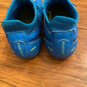 Boy soccer cleats